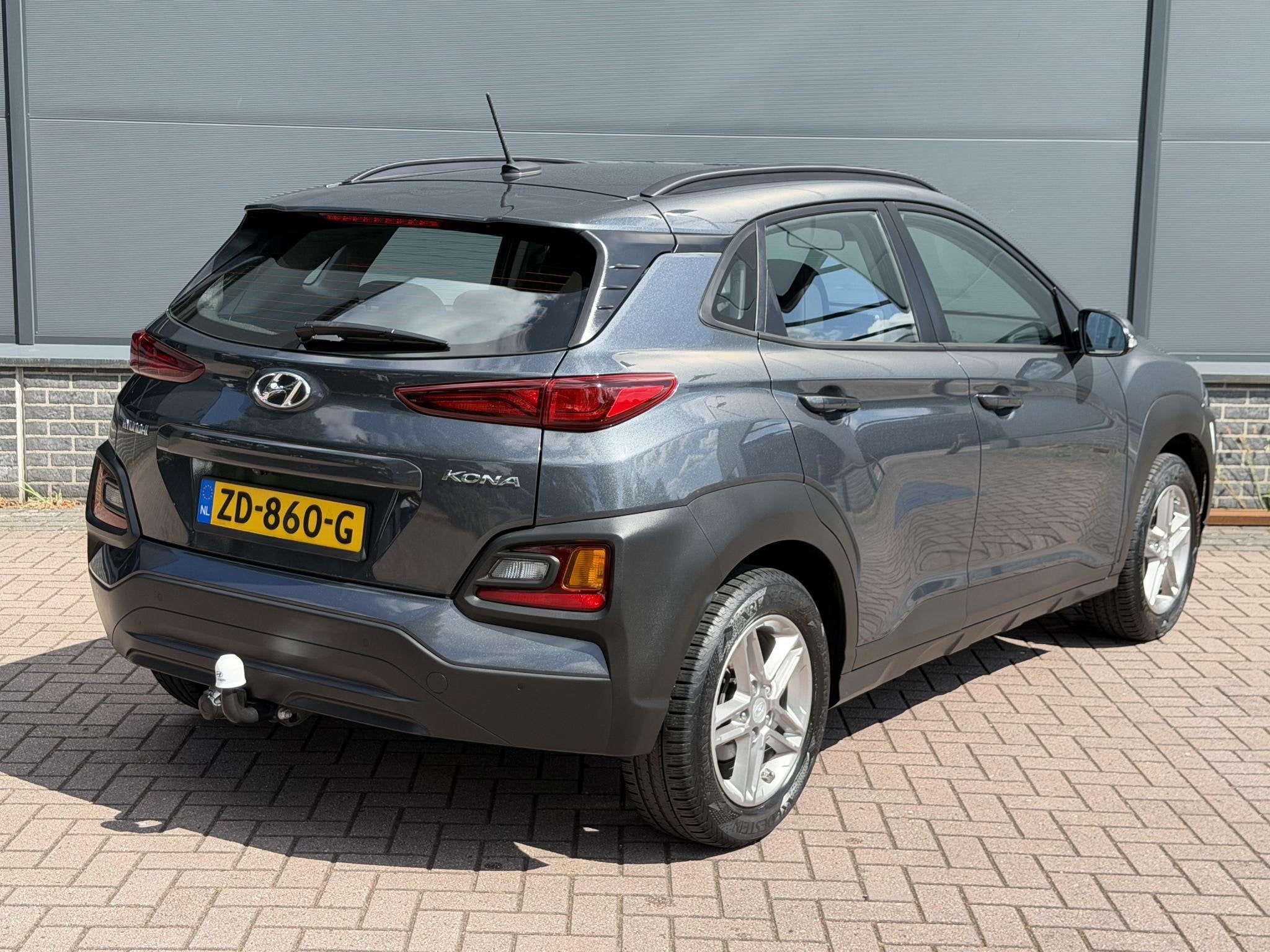 Hyundai Kona 1.0T Essence / Dealer Onderhouden / Trekhaak /, Voorwielaandrijving, Stof, Gebruikt, Euro 6