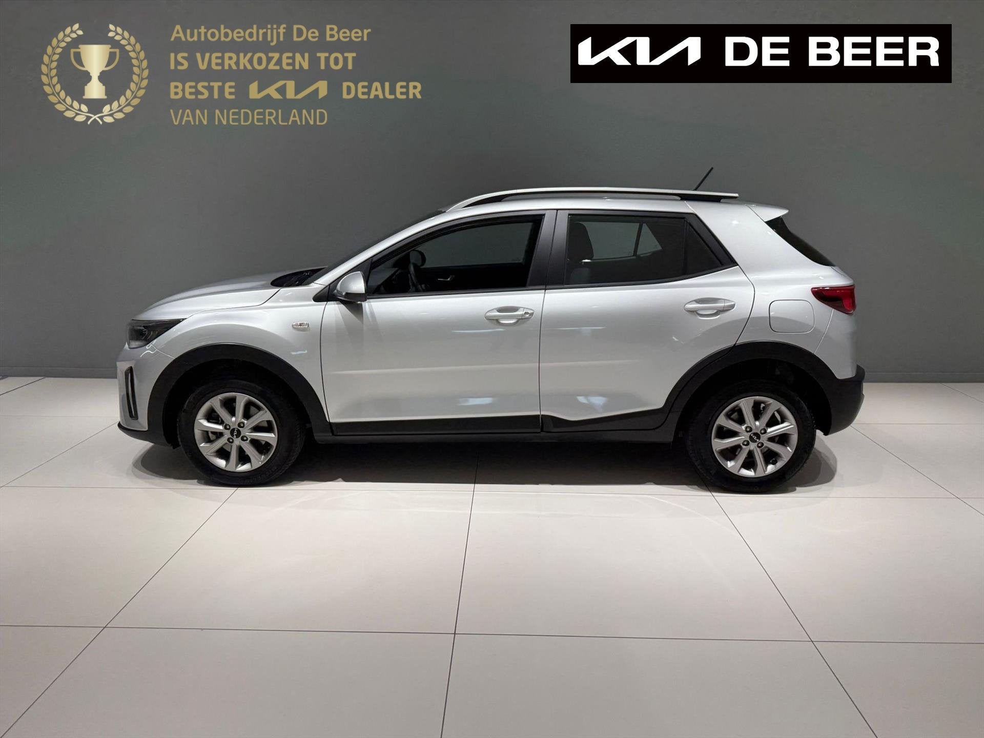 KIA Stonic 1.0 T-GDi MHEV 100pk DynamicLine, Auto's, Gebruikt, Origineel Nederlands, Bedrijf, Handgeschakeld
