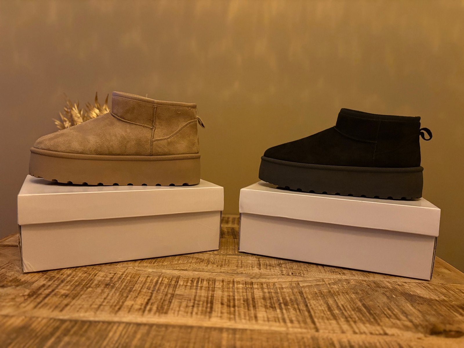 UGG Look-a-Like Dames Boots – Nieuw –, Kleding | Dames, Schoenen, Ophalen of Verzenden, Zo goed als nieuw, Zwart, Lage of Enkellaarzen