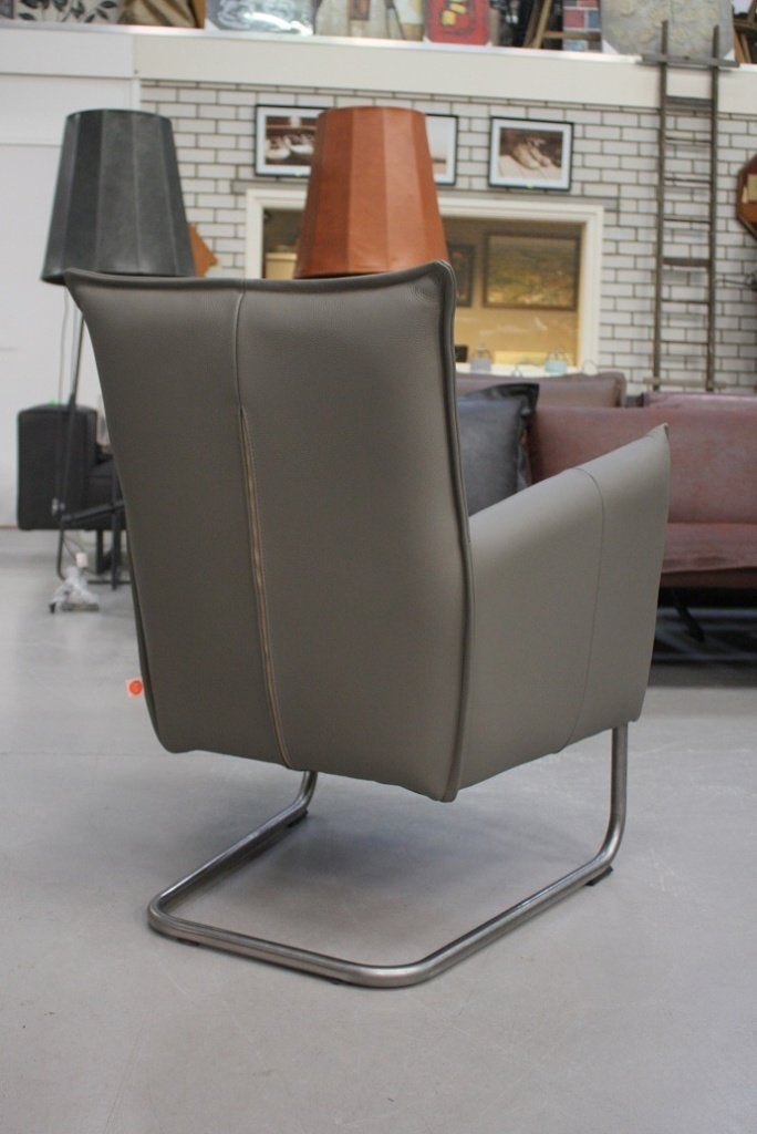 Luxe fauteuil Aron JESS metaal echt leer taupe design, Huis en Inrichting, Ophalen, 75 tot 100 cm, Zo goed als nieuw, Leer