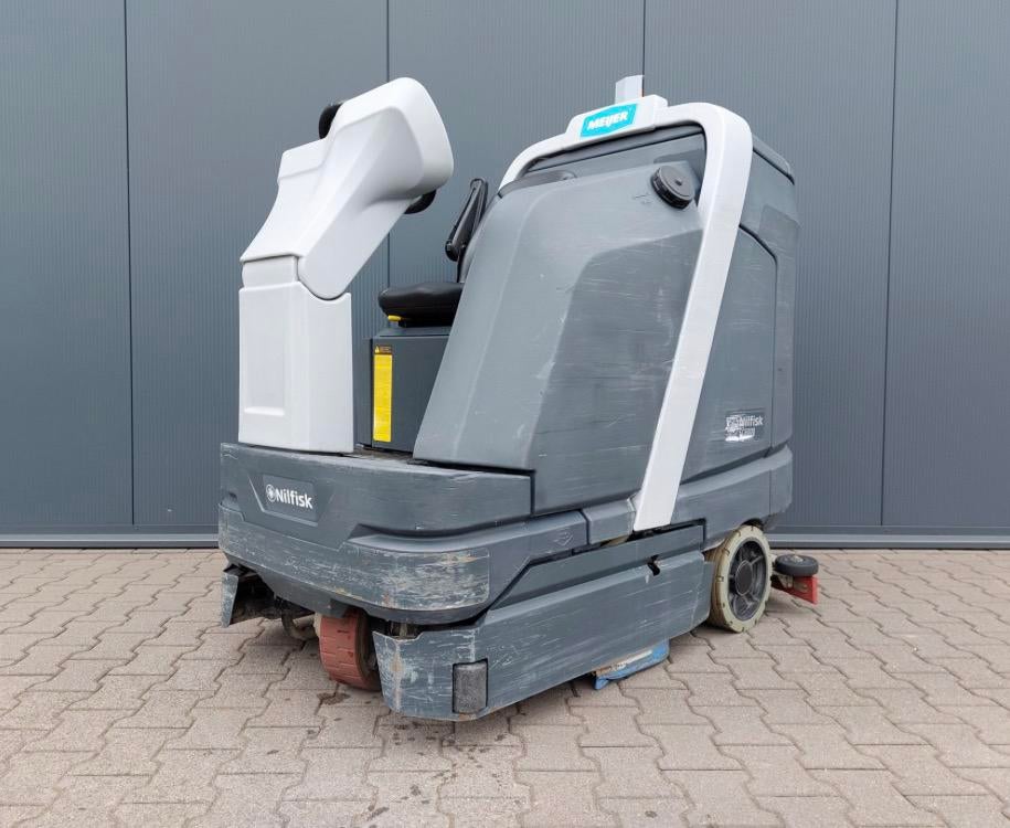 Nilfisk SC6000 860D Schrobmachine, Huis en Inrichting, Schoonmaakartikelen, Overige typen, Ophalen