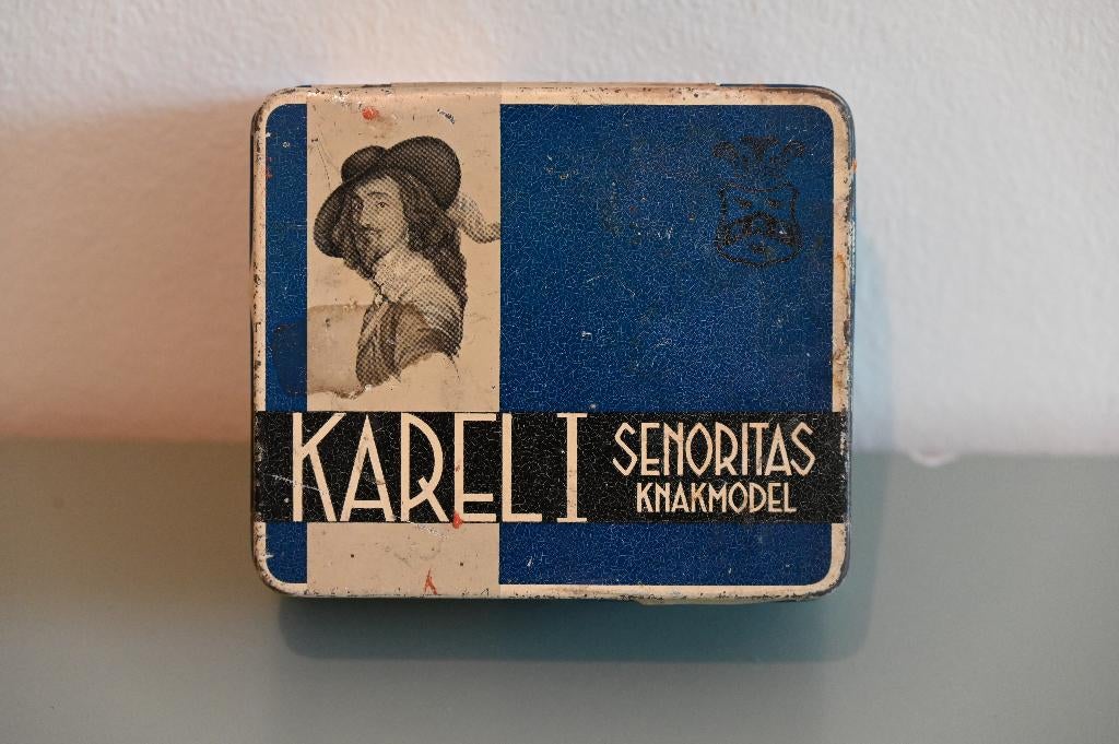 Sigarenblik Karel I senoritas knakmodel, Verzamelen, Rookartikelen, Aanstekers en Luciferdoosjes, Ophalen, Gebruikt, Overige typen