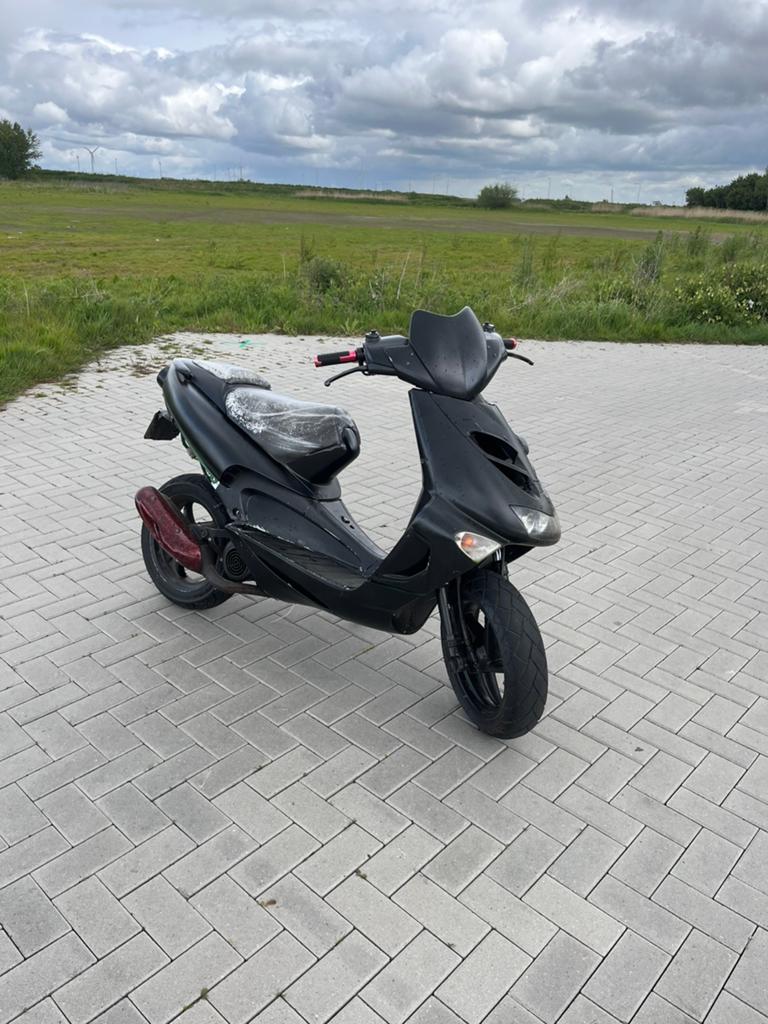 Aprillia sr 50, Overige modellen, Ophalen of Verzenden, Zo goed als nieuw, Benzine