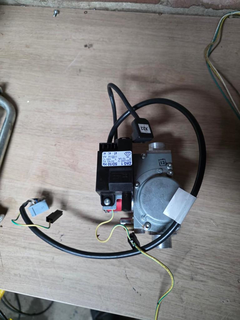 Gebruikt gasblok Remeha Avanta 28c cv-ketel - Getest, Ophalen, Gebruikt, Overige typen