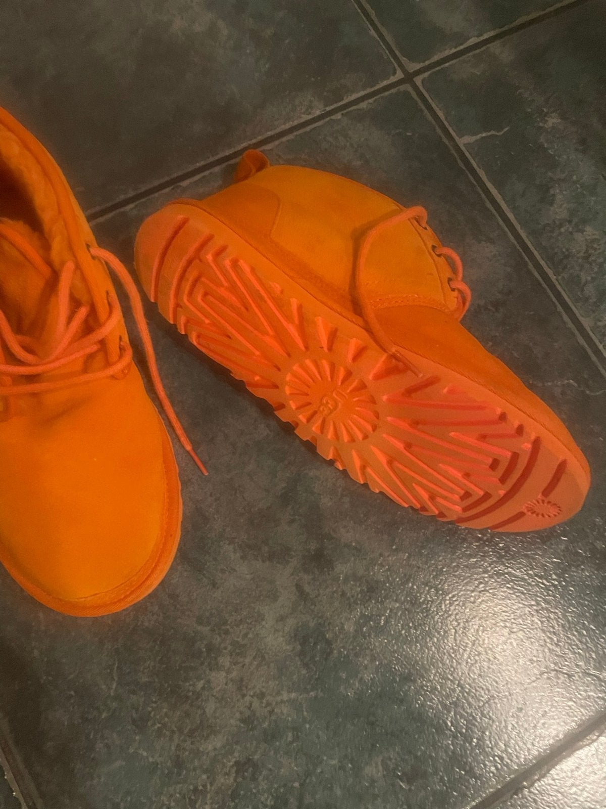 Uggs maat 42 - Oranje, Ophalen of Verzenden, Nieuw, Overige kleuren