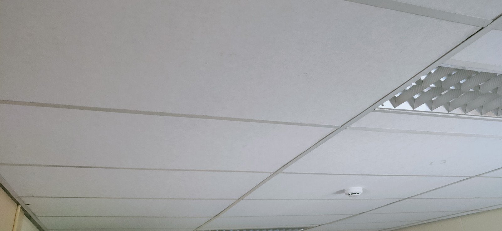Systeemplafond compleet met profielen en platen 120x60 cm, Ophalen, Gebruikt, Overige materialen, Minder dan 20 mm