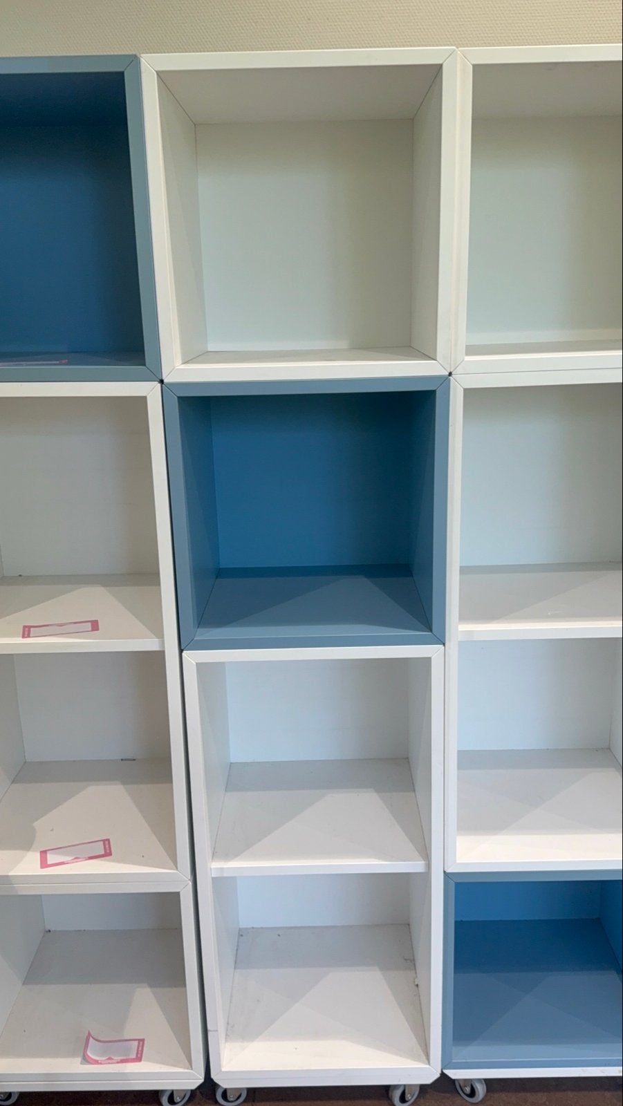 3 rijen Eket kasten op wielen - wit/blauw, Huis en Inrichting, Ophalen of Verzenden, Gebruikt