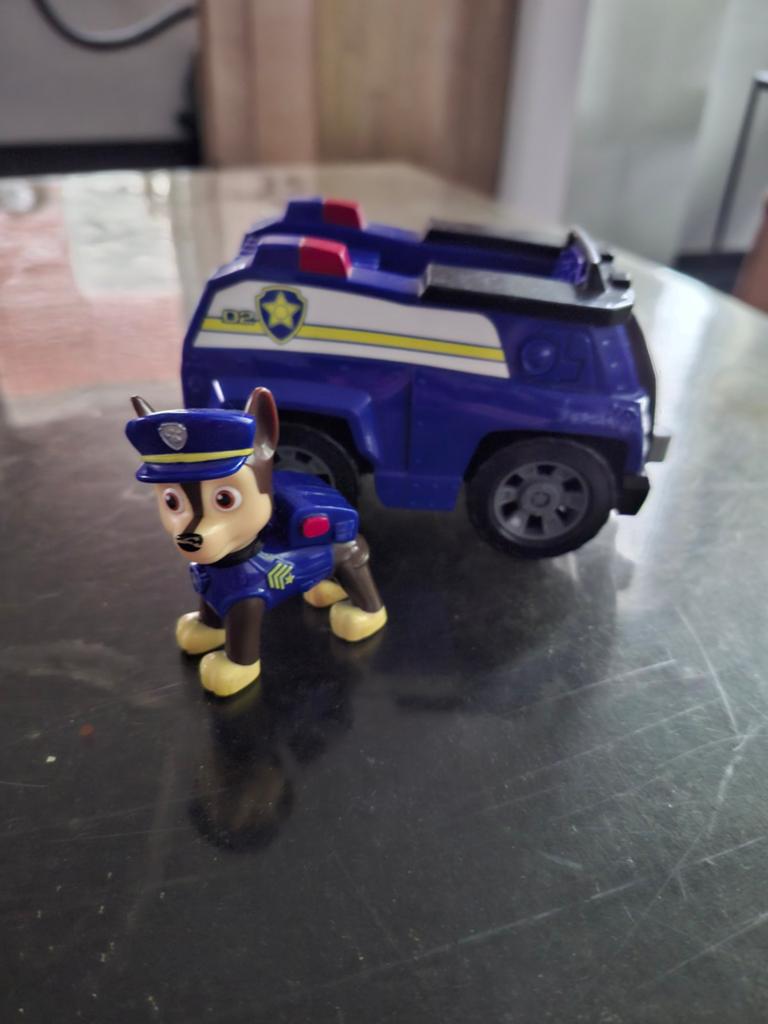 Paw patrol Chase met wagen, Ophalen of Verzenden, Zo goed als nieuw
