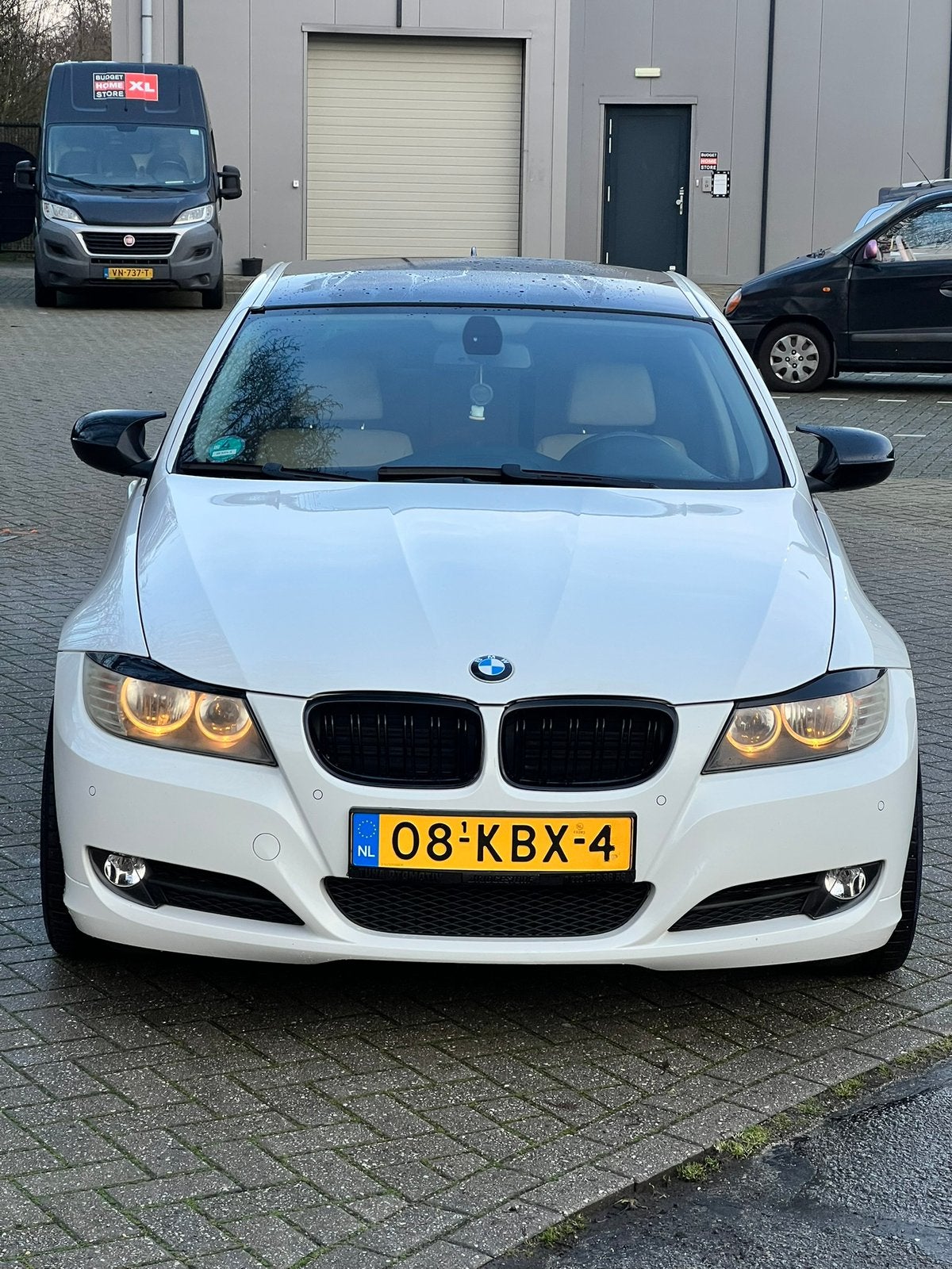 BMW 3-Serie 2.0 I 318 143PK 2009 Wit NAP, Achterwielaandrijving, Beige, Electronic Stability Program (ESP), Alcantara