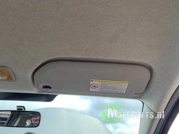 Zonneklep van een Toyota Aygo, Gebruikt, -, -, Ophalen of Verzenden