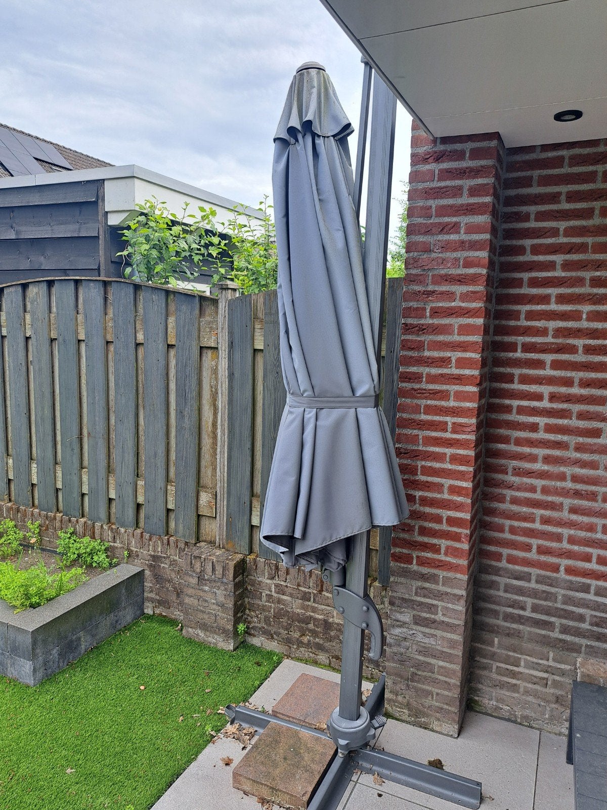 Grote parasol !!!!, Ophalen, Gebruikt, Zweefparasol