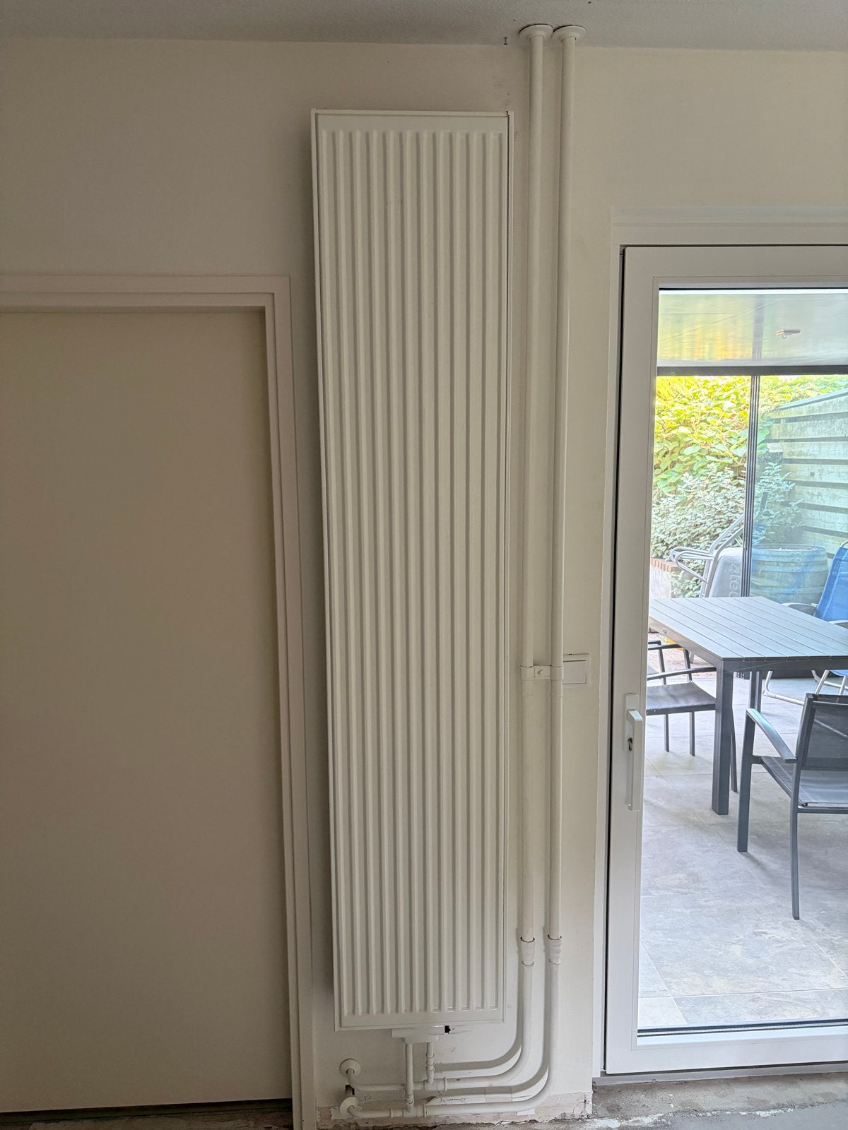 Mooie, verticale radiator 200x40 cm - Zo goed als nieuw, Ophalen, Radiator, Minder dan 60 cm, Zo goed als nieuw