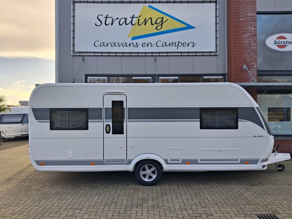 Hobby De Luxe 515 UHL NIEUW!! HEFBED!!, Caravans en Kamperen, Caravans, Schokbreker, Overige typen, Rondzit, Hobby