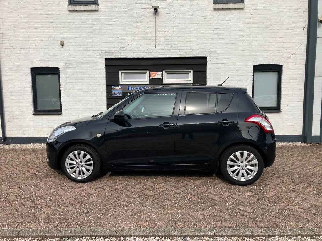 Suzuki Swift 5 deurs 1.2 EXCLUSIVE 16"inch cruise control LE, Auto's, Suzuki, Voorwielaandrijving, Gebruikt, 1242 cc, 4 cilinders
