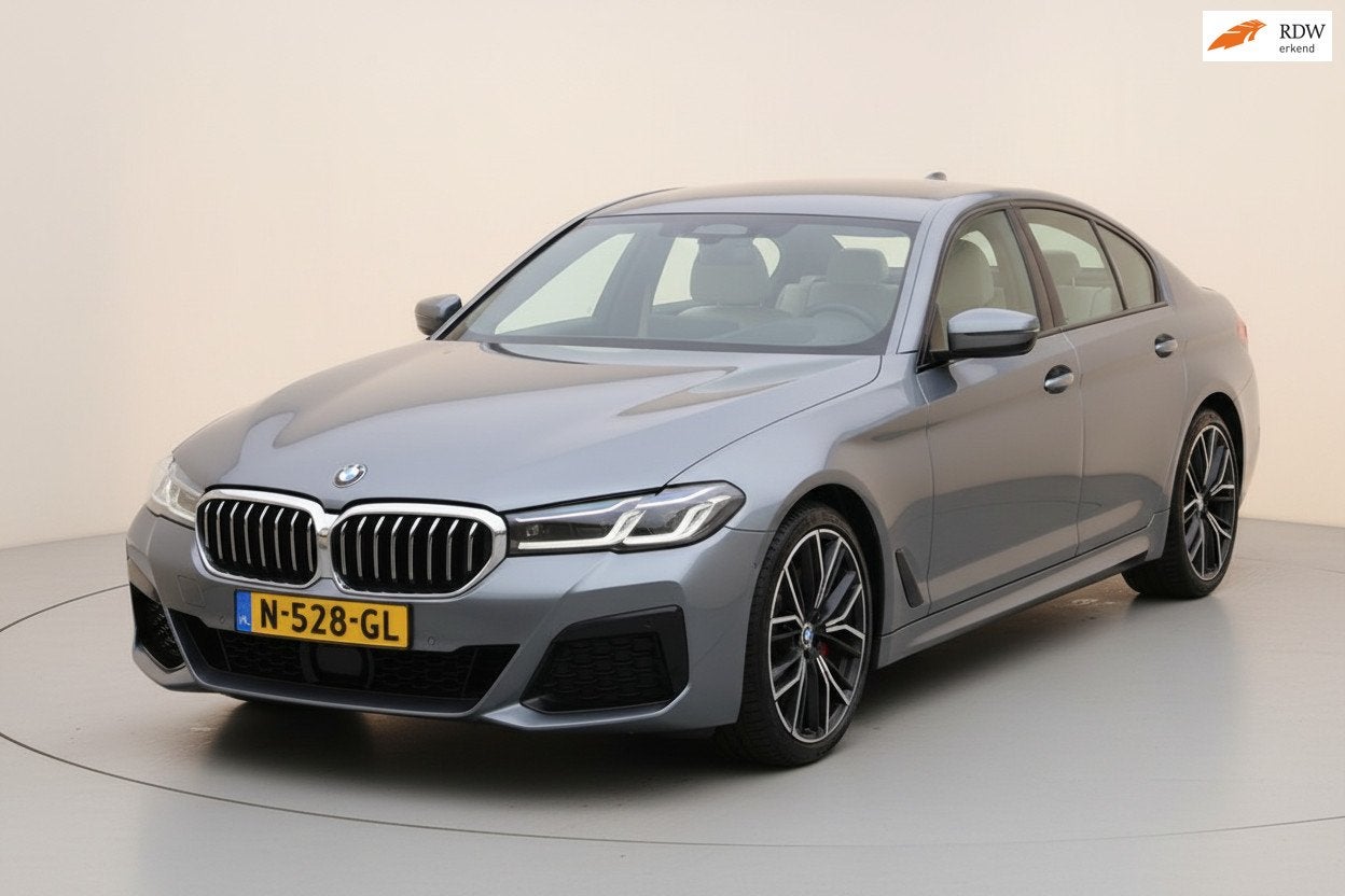 BMW 5-serie 545e xDrive High Executive M-PAKKET, Automaat, Gebruikt, Euro 6, 2000 kg