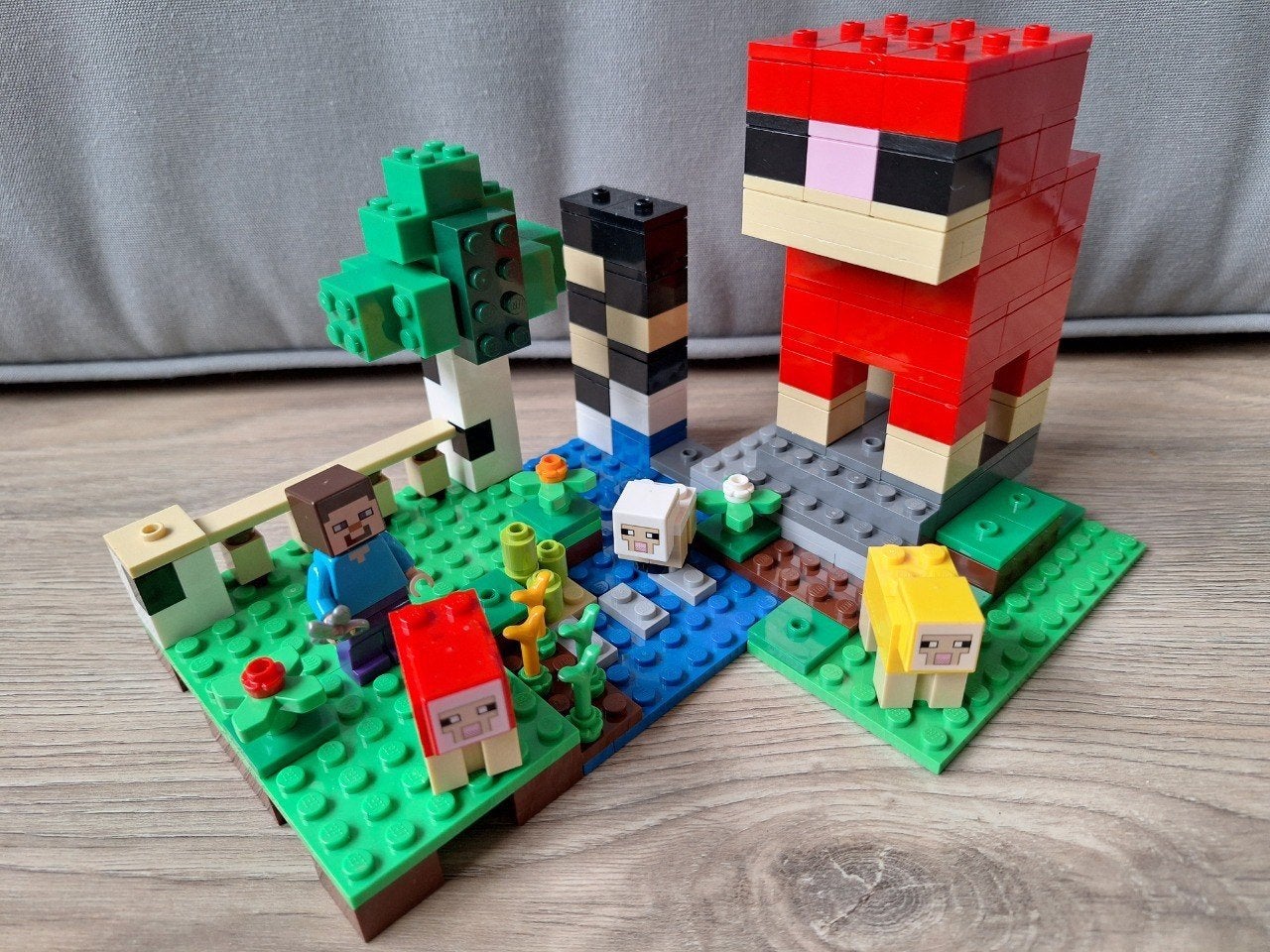 Lego Minecraft 21153 The Wool Farm
Schapenboerderij, Ophalen of Verzenden