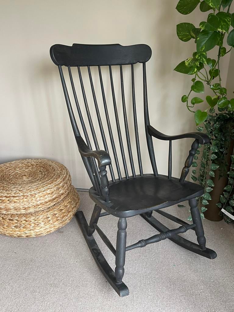 Vintage houten schommelstoel zwart stoel hout cottage core, Ophalen, Zwart, Zo goed als nieuw, Eén