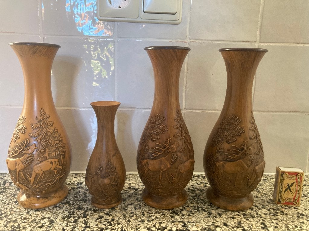 5 bruine vaasjes met herten hertjes Bambi bambie reetjes, Huis en Inrichting, Woonaccessoires | Vazen, Overige kleuren, Ophalen of Verzenden