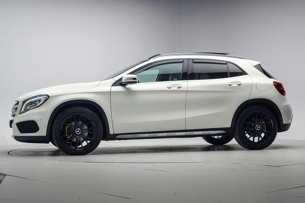 Mercedes-Benz GLA 200 Edition 1 [Camera Trekhaak Panoramadak, Auto's, Mercedes-Benz, Gebruikt, Wit, 1595 cc, Bedrijf