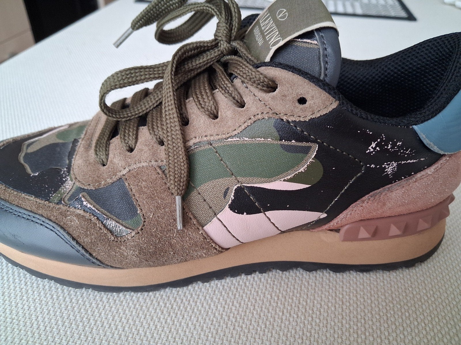 dames sneakers Valentino Garavani m.36,5, Overige merken, Overige typen, Ophalen of Verzenden, Zo goed als nieuw
