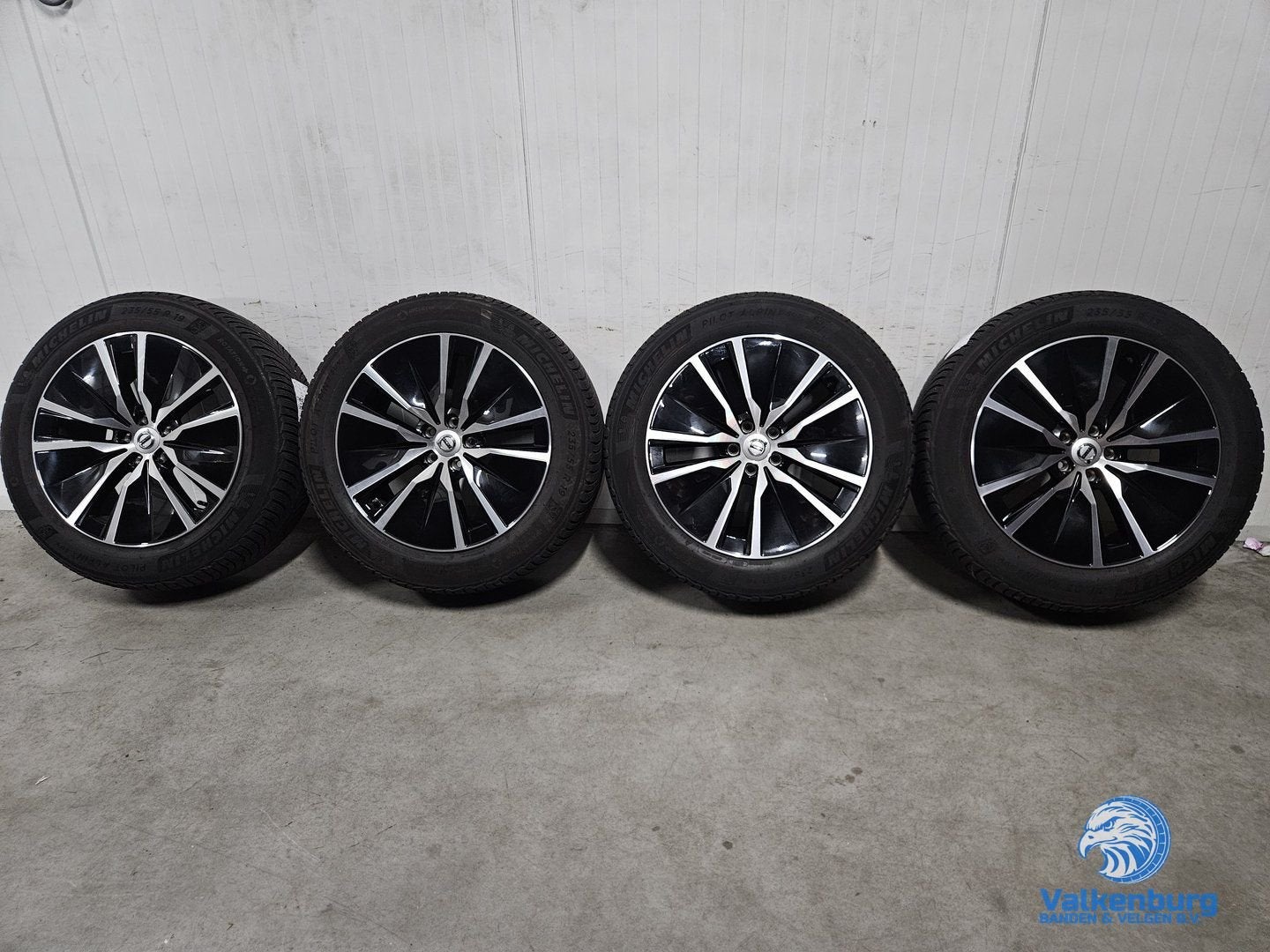 8mm! Originele Volvo XC90 XC60 XC40 C40 5-Double Spoke Black, 19 inch, Gebruikt, -, -