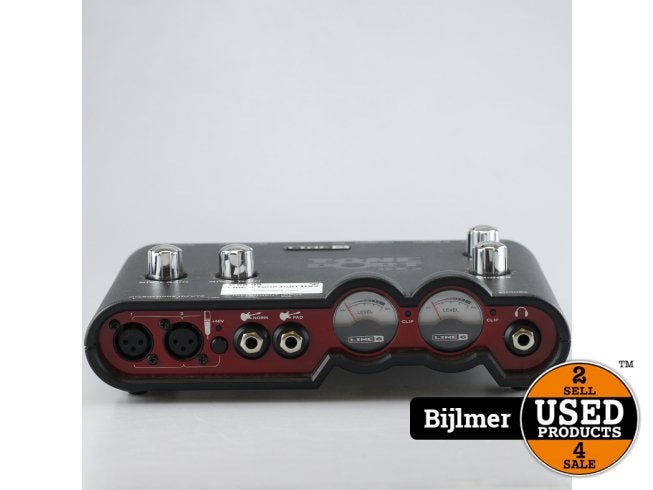 Line 6 Tone Port UX2, Computers en Software, Line 6, Zo goed als nieuw, Support@line6.com, 26580 Agoura Road
Calabasas, CA 91302
USA