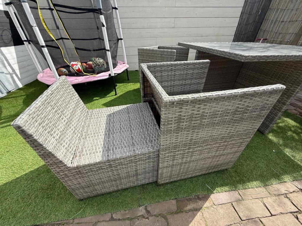 Compacte tuinset 8 persoons met glazen blad - Almere Haven, Tuin en Terras, Tuinsets en Loungesets, Ophalen, Wicker, Tuinset, Eettafel