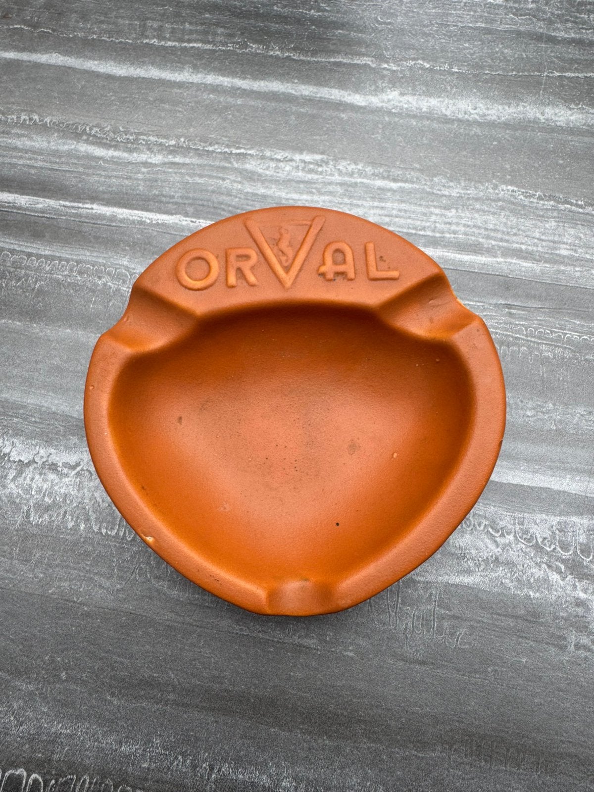 Vintage Orval bier reclame asbak rood keramiek terracotta, Ophalen of Verzenden, Zo goed als nieuw, Gebruiksvoorwerp