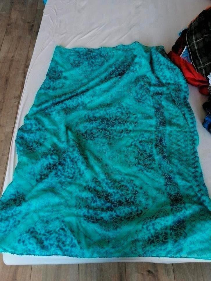 Turquoise tunnelsjaal met motief, Ophalen of Verzenden, Zo goed als nieuw, Sjaal