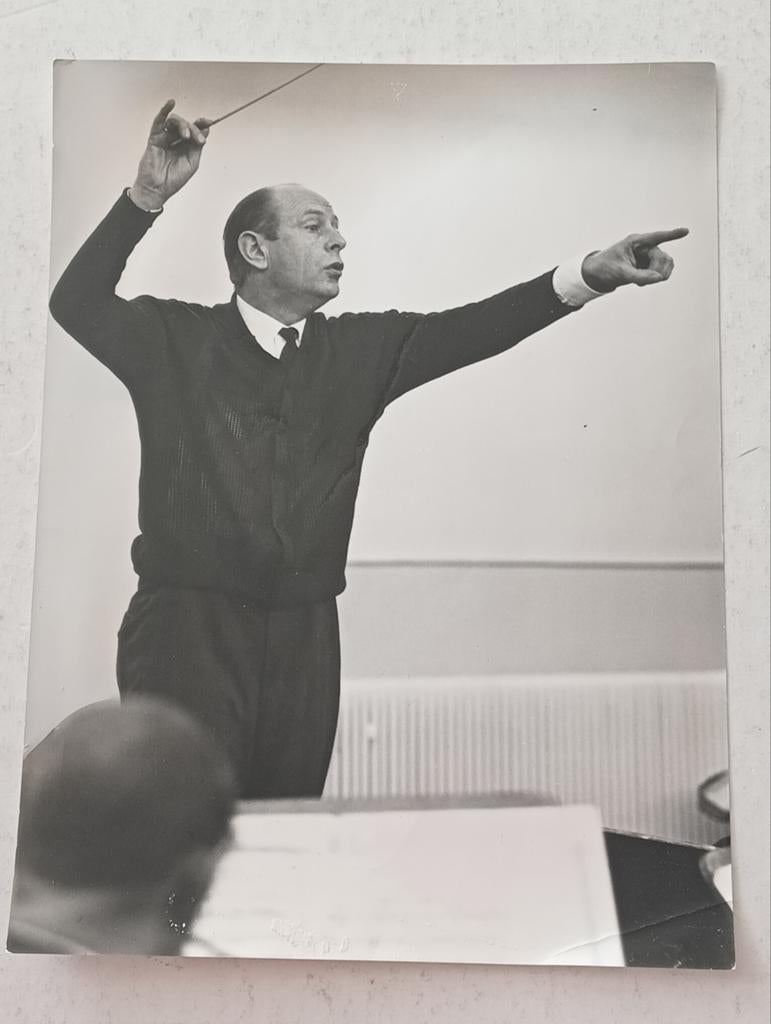Henk Brusse foto Dirigent Jan Brussen jaren 60-70, Ophalen of Verzenden, Gebruikt
