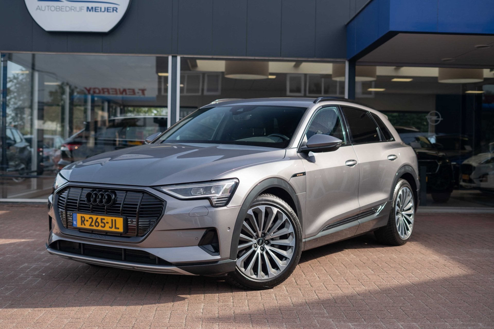 Audi E-tron