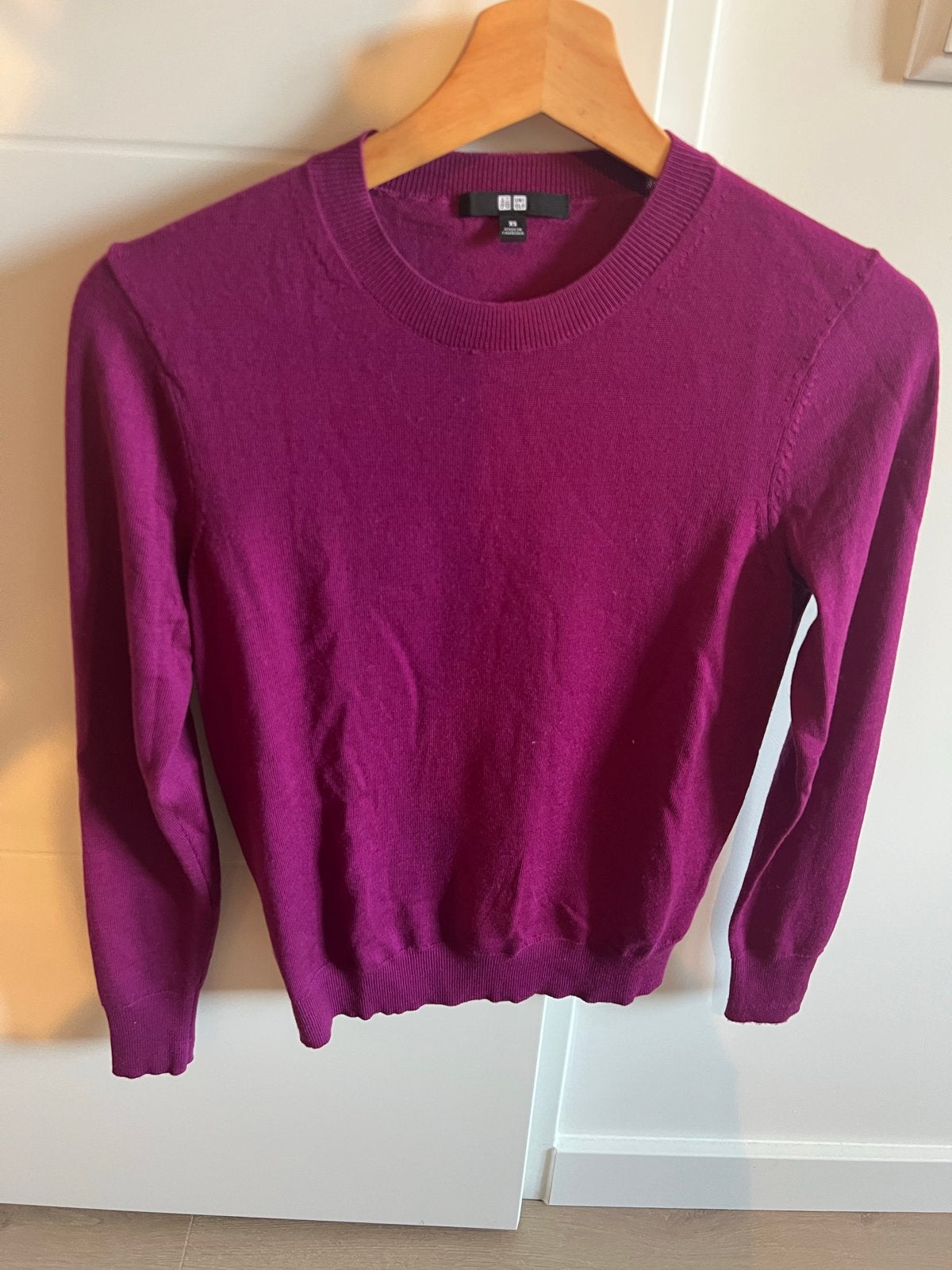 Uniqlo trui - In goede conditie, Kleding | Dames, Truien en Vesten, Verzenden, Zo goed als nieuw, Maat 34 (XS) of kleiner, Paars