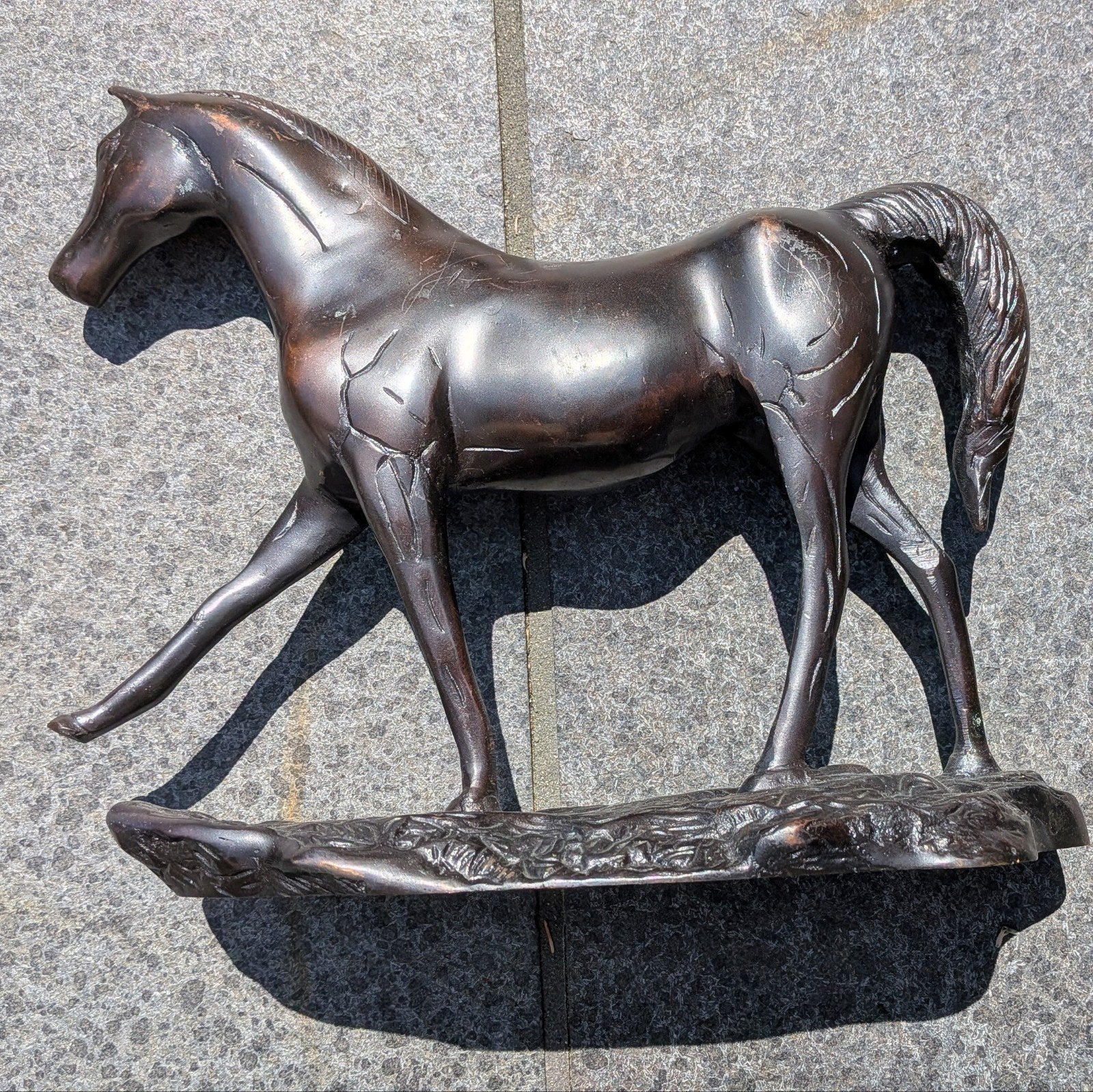 Bronzen paard sculptuur op sokkel, Ophalen, Handgemaakt, 20 - 50 cm, Beeld