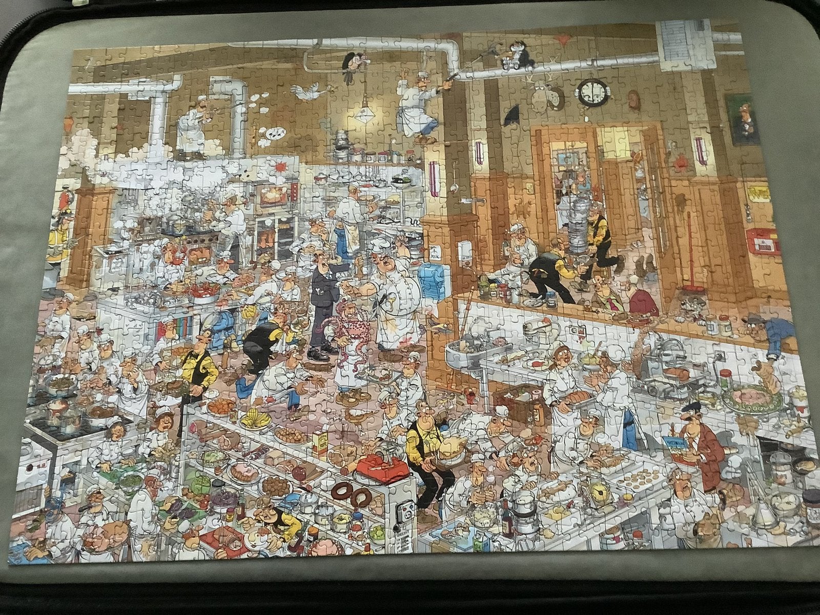 Jan van Haasteren de Keuken 950 stukjes, Ophalen, 500 t/m 1500 stukjes, Zo goed als nieuw