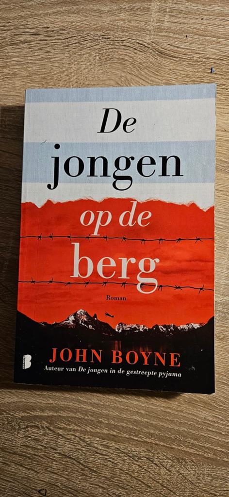John boyne de jongen op de brrg, Boeken, Ophalen of Verzenden, Gelezen