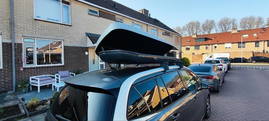 Te huur: ruime Hapro dakkoffer, Ophalen, Zo goed als nieuw
