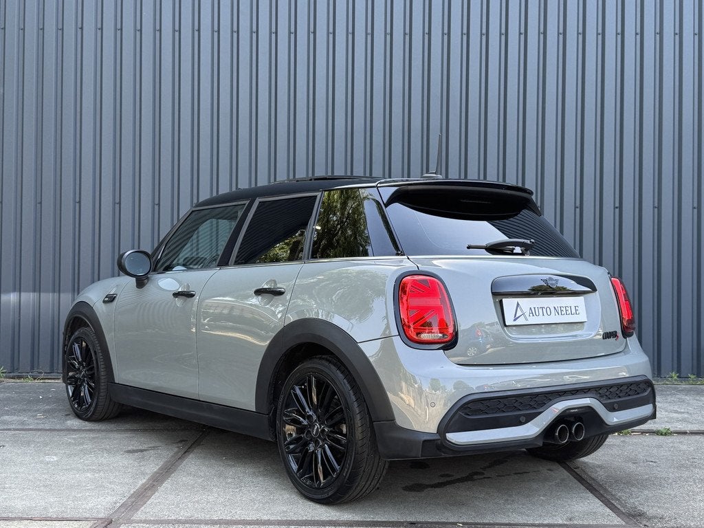 MINI 5-deurs 2.0 Cooper S Camden Panoramadak, Sfeer, 1998 cc, Gebruikt, Zwart, Leder en Stof