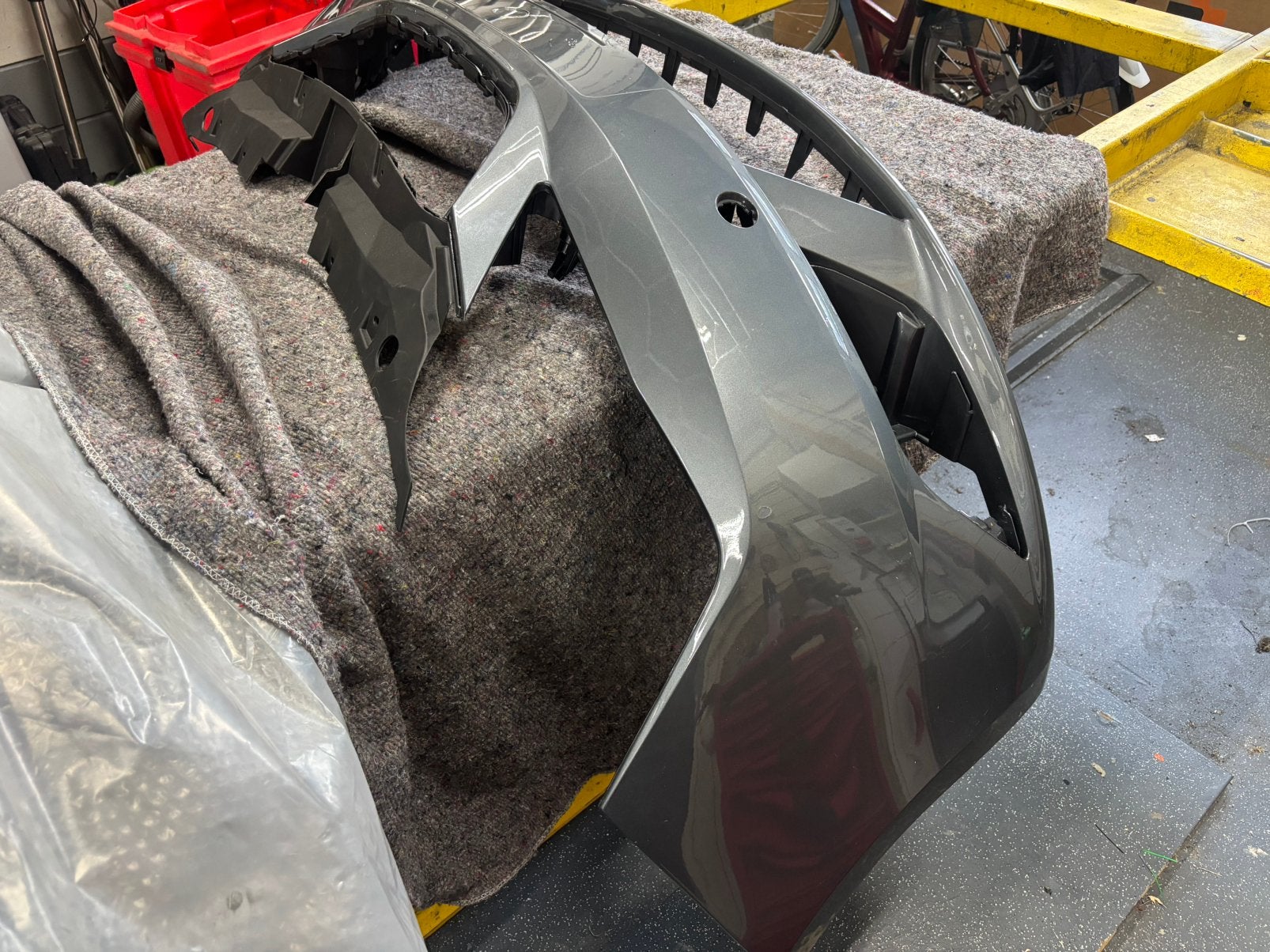 Seat Ibiza 6J facelift voorbumper DIEDERICHS 7427050gespoten, Auto-onderdelen, Ophalen, Voor, Nieuw, Bumper