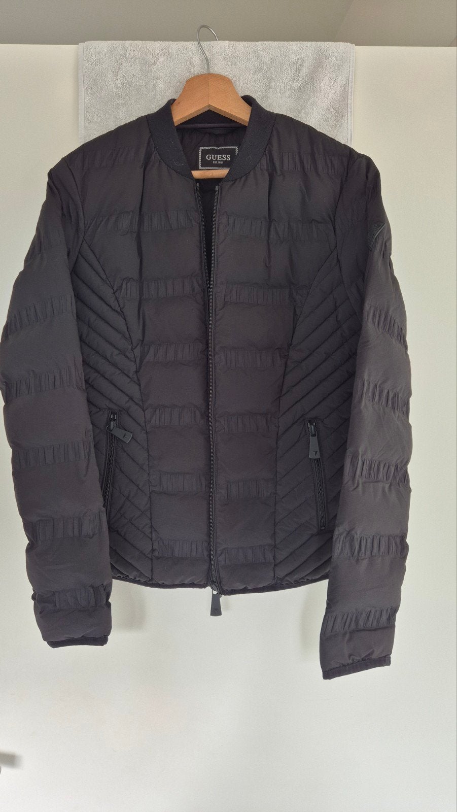 ZGAN! GUESS JASJE JACK ZWART MT M, Maat 38/40 (M), Guess, Zwart, Ophalen of Verzenden