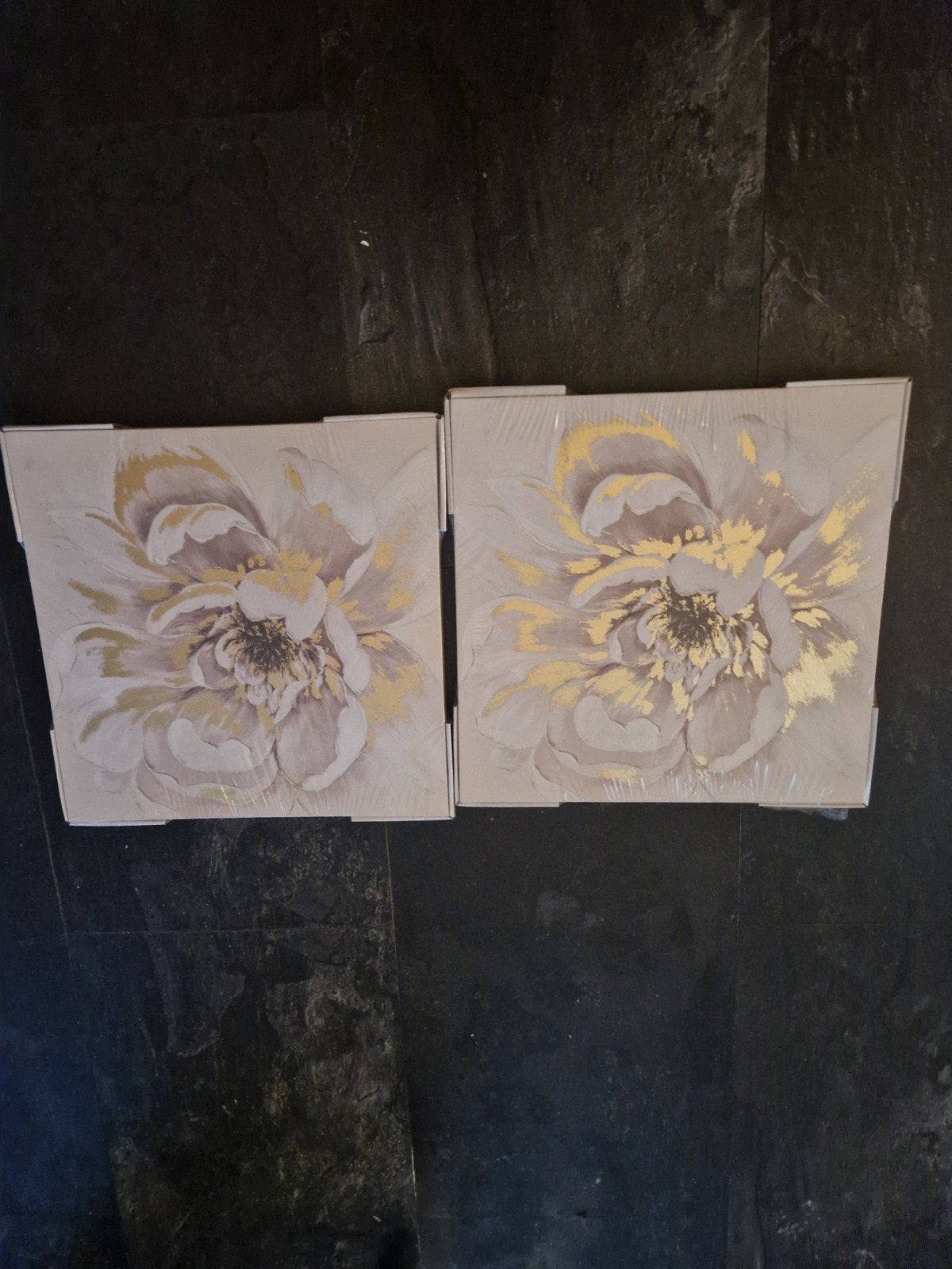 Set van 2 bloemenschilderijen met gouden accenten, Antiek en Kunst, Ophalen