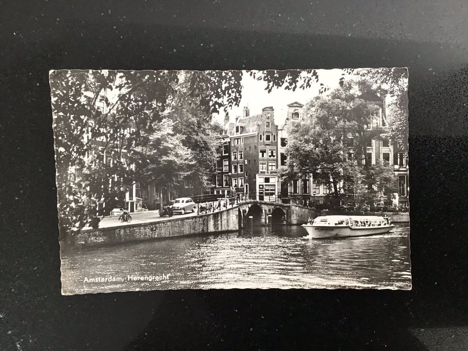 Ansichtkaart van de Herengracht in Amsterdam. Uit jaren 50., Verzenden, 1940 tot 1960, Ongelopen, Noord-Holland