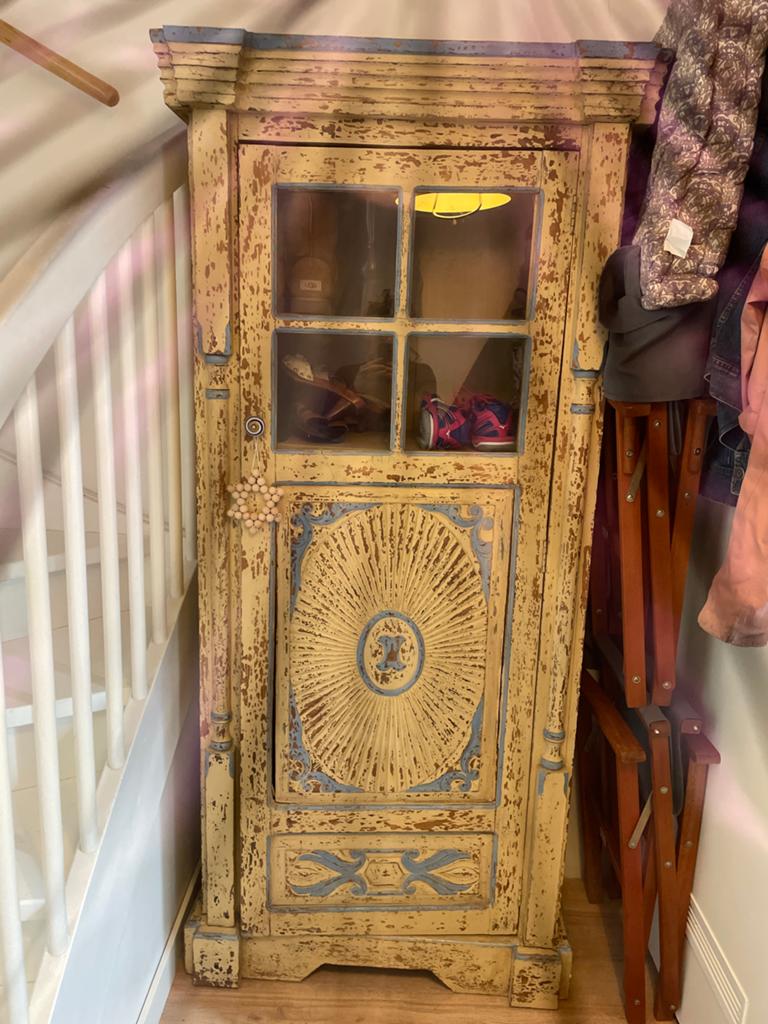 Vintage Barok-achtige Kast - Eye-catcher in Geel/Blauw, Ophalen of Verzenden