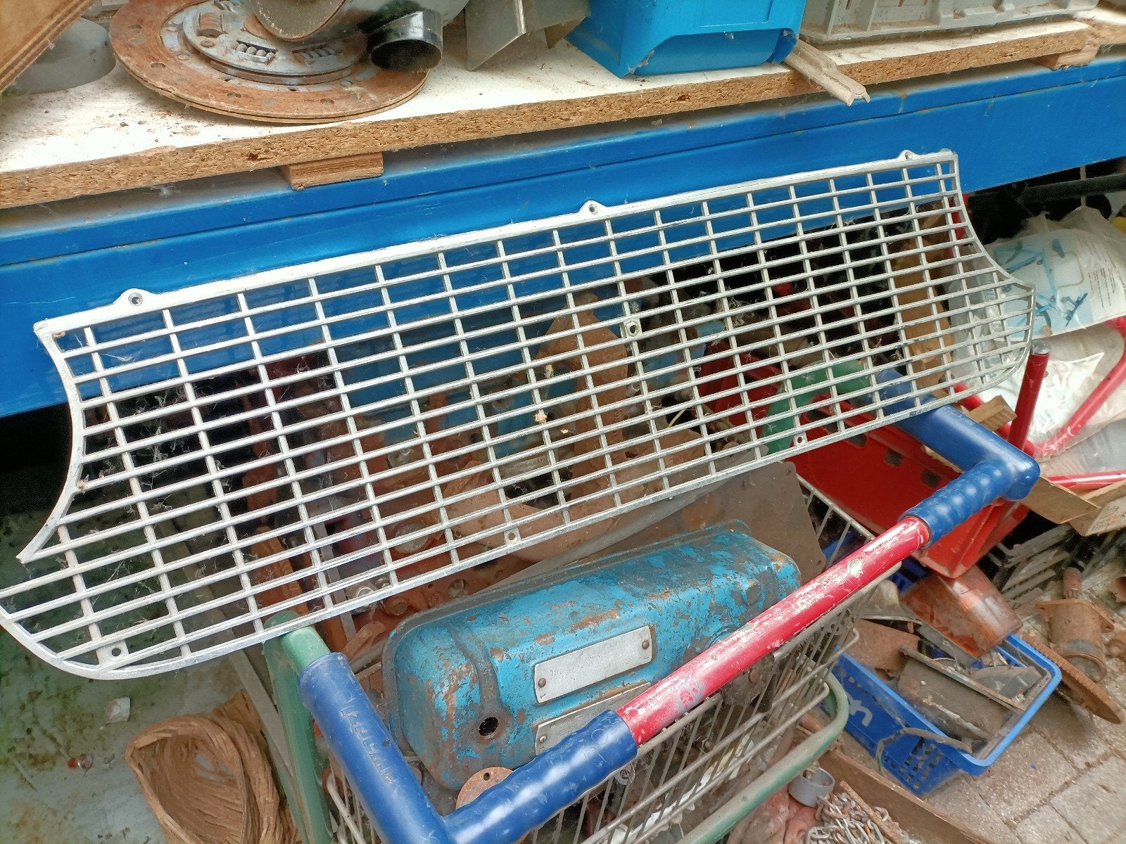 Fiat 1300 1500 grille, Ophalen