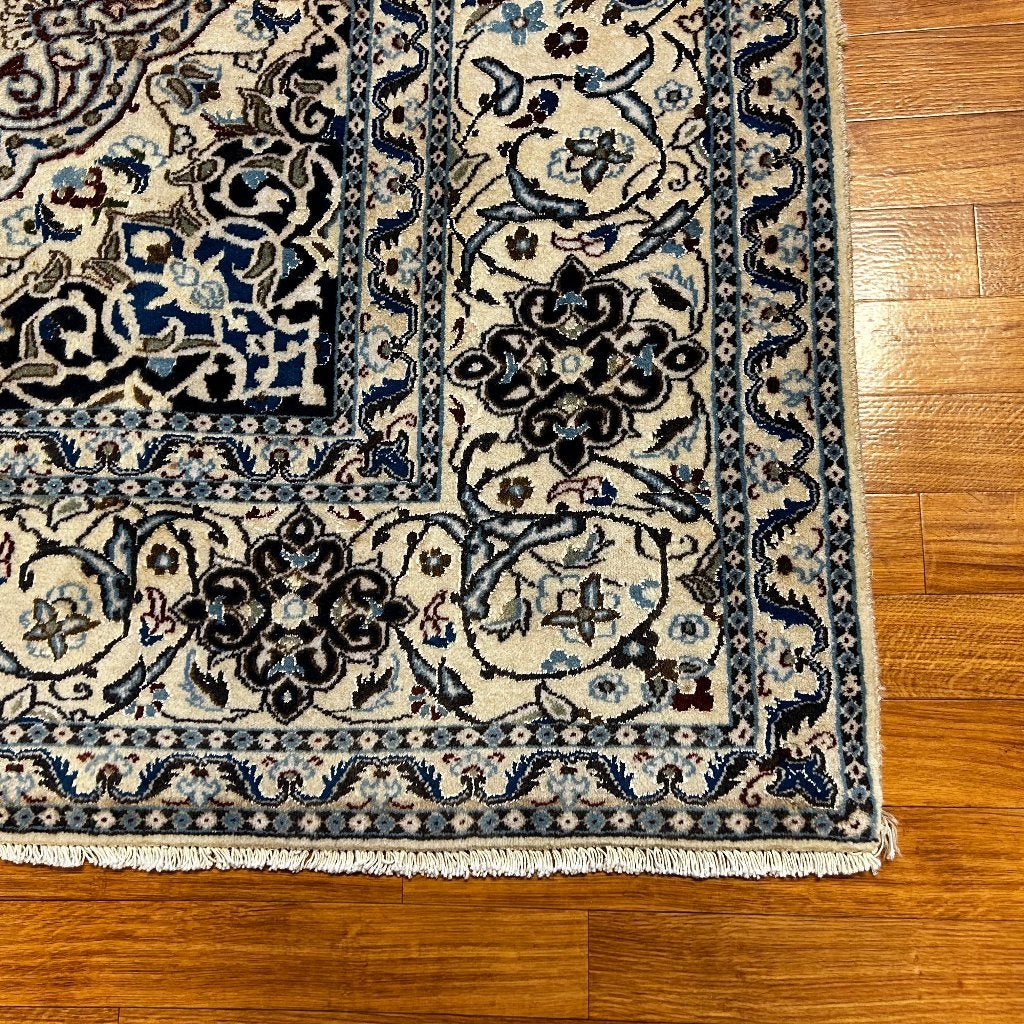 perzisch tapijt nain met zijde – 335 x 245 cm – vloerkleed, TTM Wonen, Meubels – (Perzische) Tapijten en Woonaccessoires, Taag 63, 2491 CS, Den Haag (Forepark)
