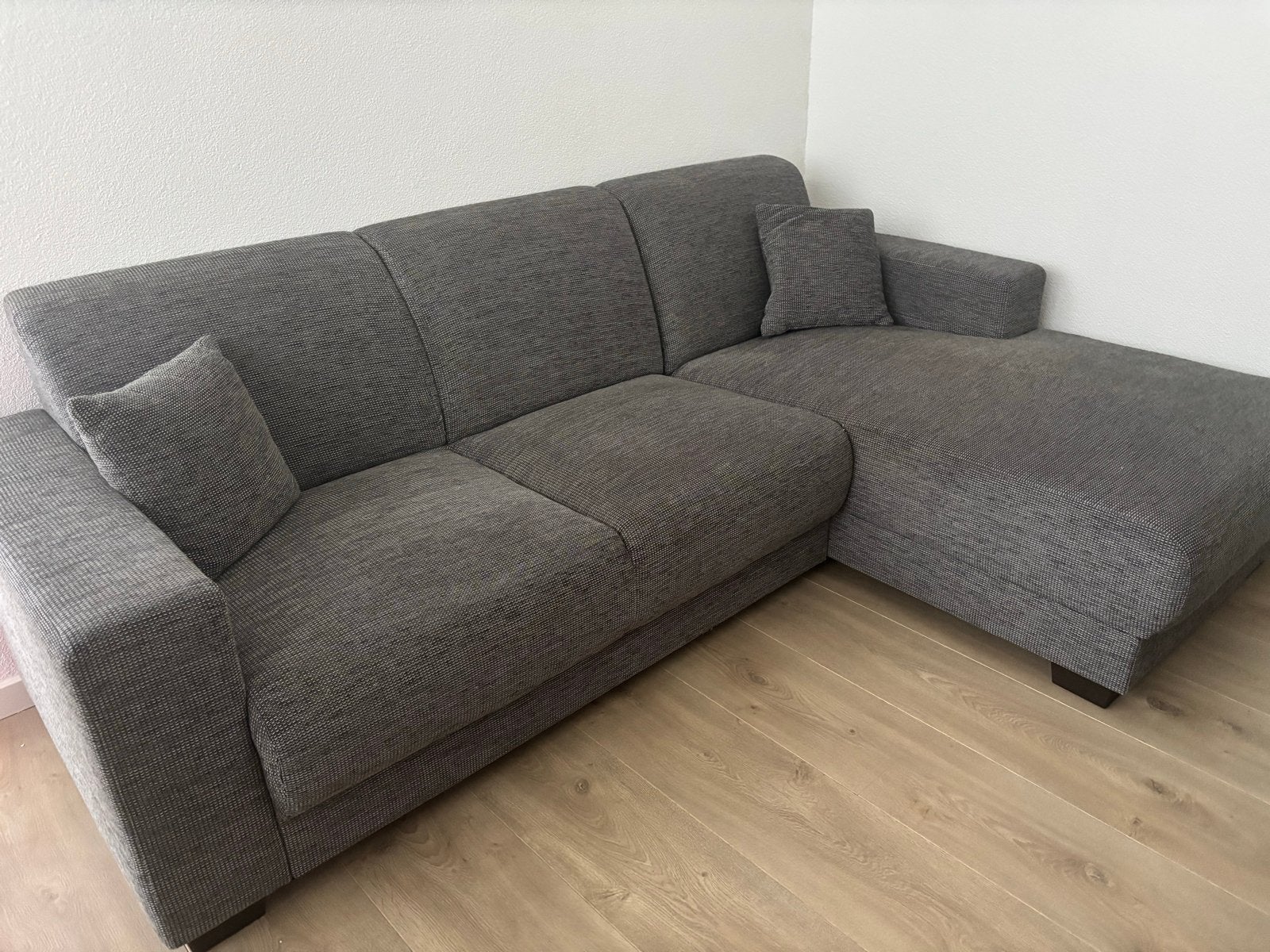 Superleuke grijze hoekbank met chaise longue, Ophalen, Hoekbank, Driepersoons, 75 tot 100 cm