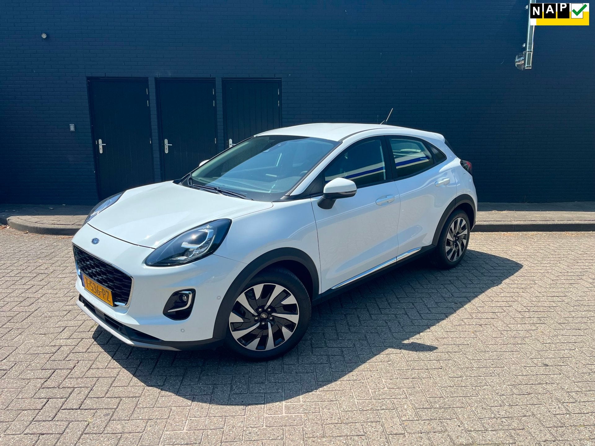Ford Puma 1.0 EcoBoost Hybrid Titanium, 125 pk, Euro 6, Wit, Bedrijf