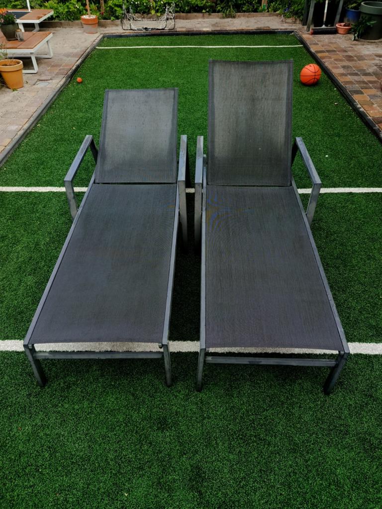 Ligbedden / Tuinbedden - Verstelbaar en Gebruikt, Tuin en Terras, Ligbedden, Ophalen, Gebruikt, Metaal, Verstelbaar