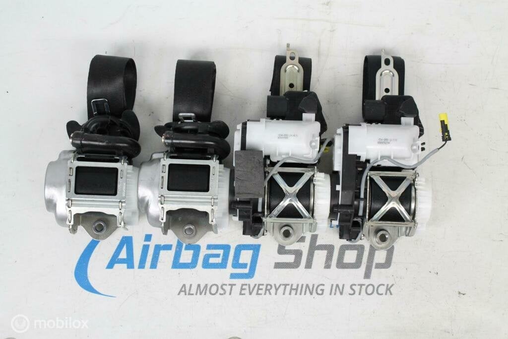 2 x gordels voor + 2 x achter Audi A3 8Y (2020-heden)
