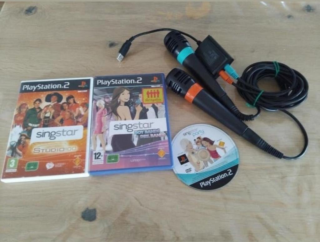 Singstar spellen en microfoons playstation 2 sing star ps2, Spelcomputers en Games, Muziek, Ophalen of Verzenden, Zo goed als nieuw