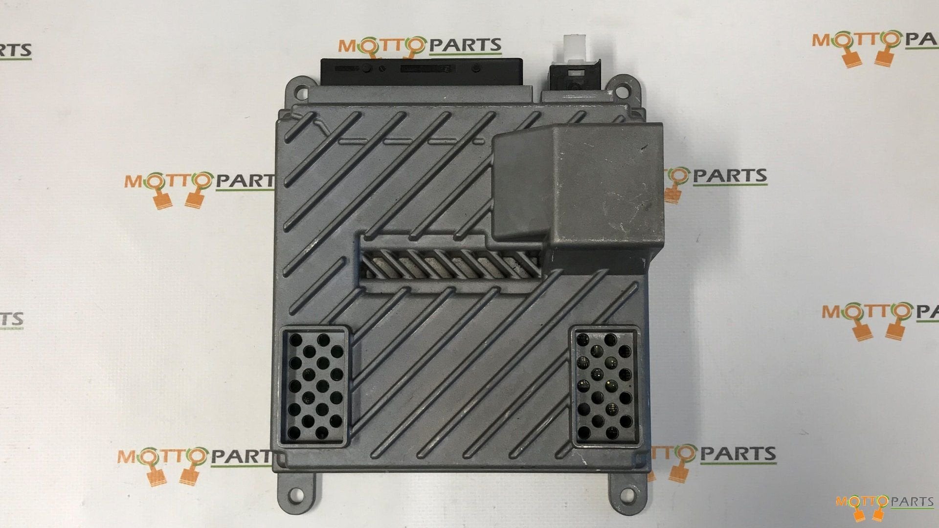 Mercedes-Benz C Klasse W205 S205 Audioversterker A0009009417, Ophalen of Verzenden, -, -, -